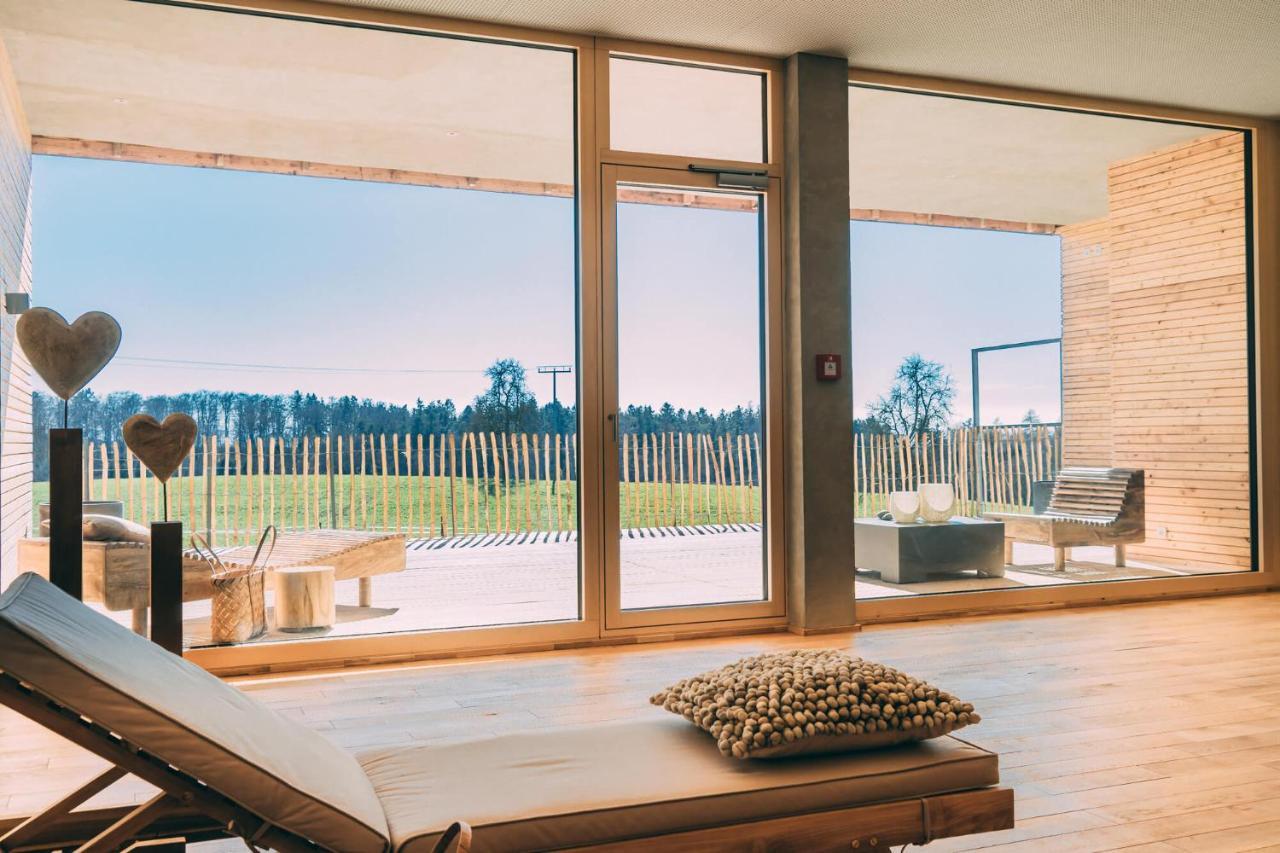 Gut Huegle Erlebnishof & Spa Ravensburg Exterior photo